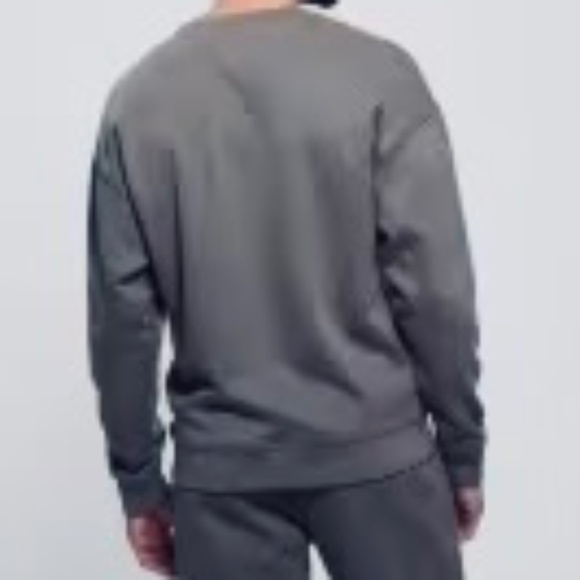 Brand New Men’s Guess Lucian Logo Crewneck Sweatshirt - Picture 5 of 13